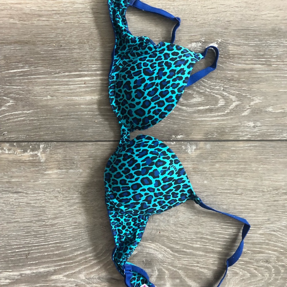 VS PINK Push Up Bra, Size 32A